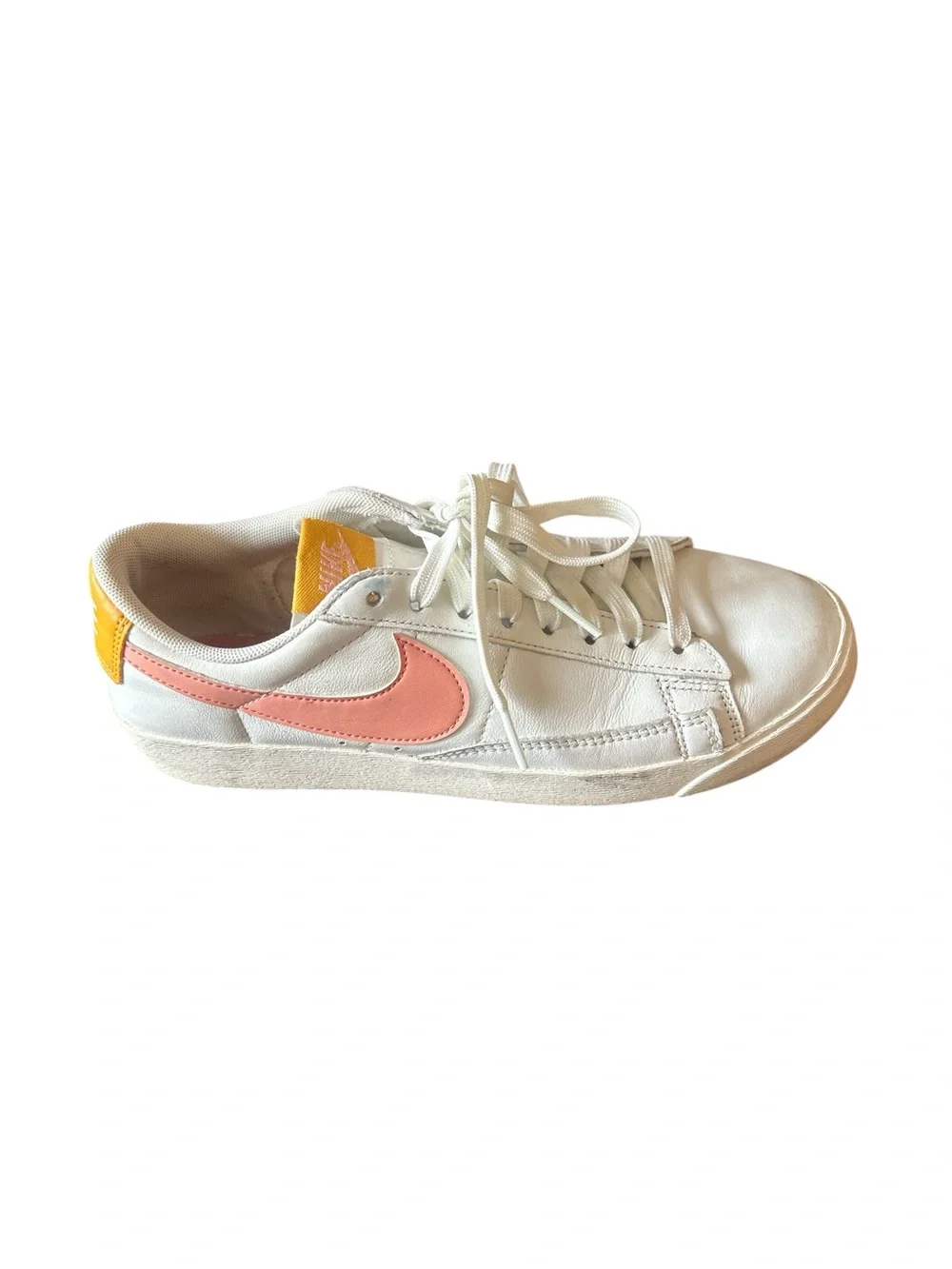 Nike Women’s White and Pink Blazer Sneakers Classic Design